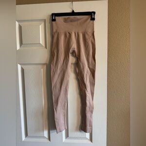 SET Active Women's Blush Colored Leggings